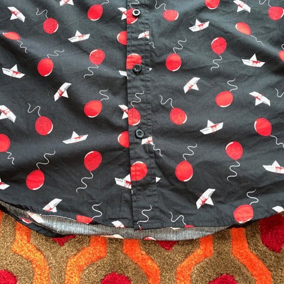 IT Chapter Two II 2 Button Up Down Shirt Men's Small Pennywise the Clown float - Picture 4 of 5